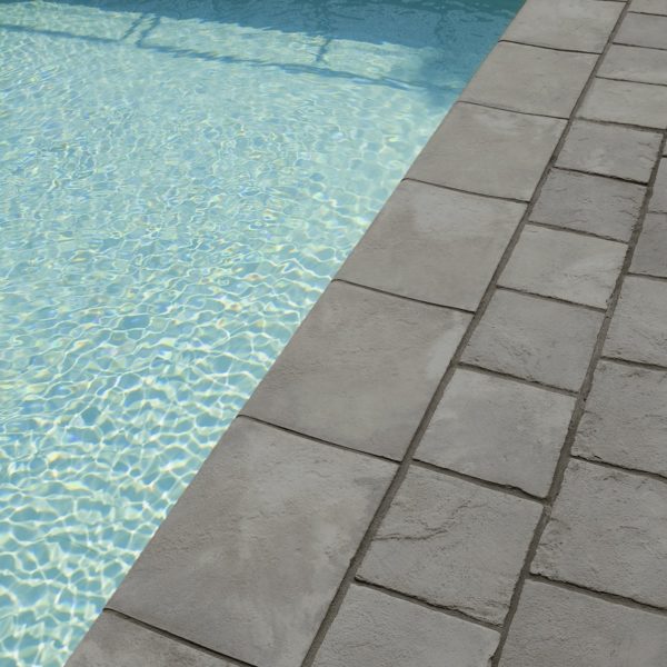 Remate piscina Domus