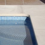remate piscina abujardado